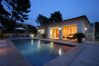 Villa en Cala San Vicente - MEDINA. Moderna villa a solo 325 m de playas de aguas cristalinas Villa en Cala San Vicente - MEDINA. Moderna villa a solo 325 m de playas de aguas cristalinas