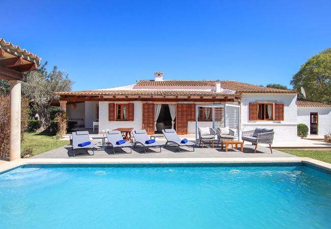 Villa en Pollensa - ALEGRE. Relax justo a las afueras de Pollensa