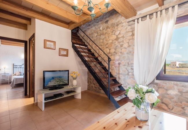 Villa en Buger - FRARE. Respetando las raíces con estilo Villa en Buger - FRARE. Respetando las raíces con estilo