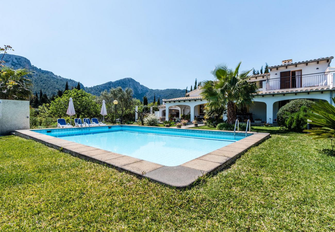 Villa en Pollensa - CLOS. Bonita casa de campo con fantásticas vistas a las montañas