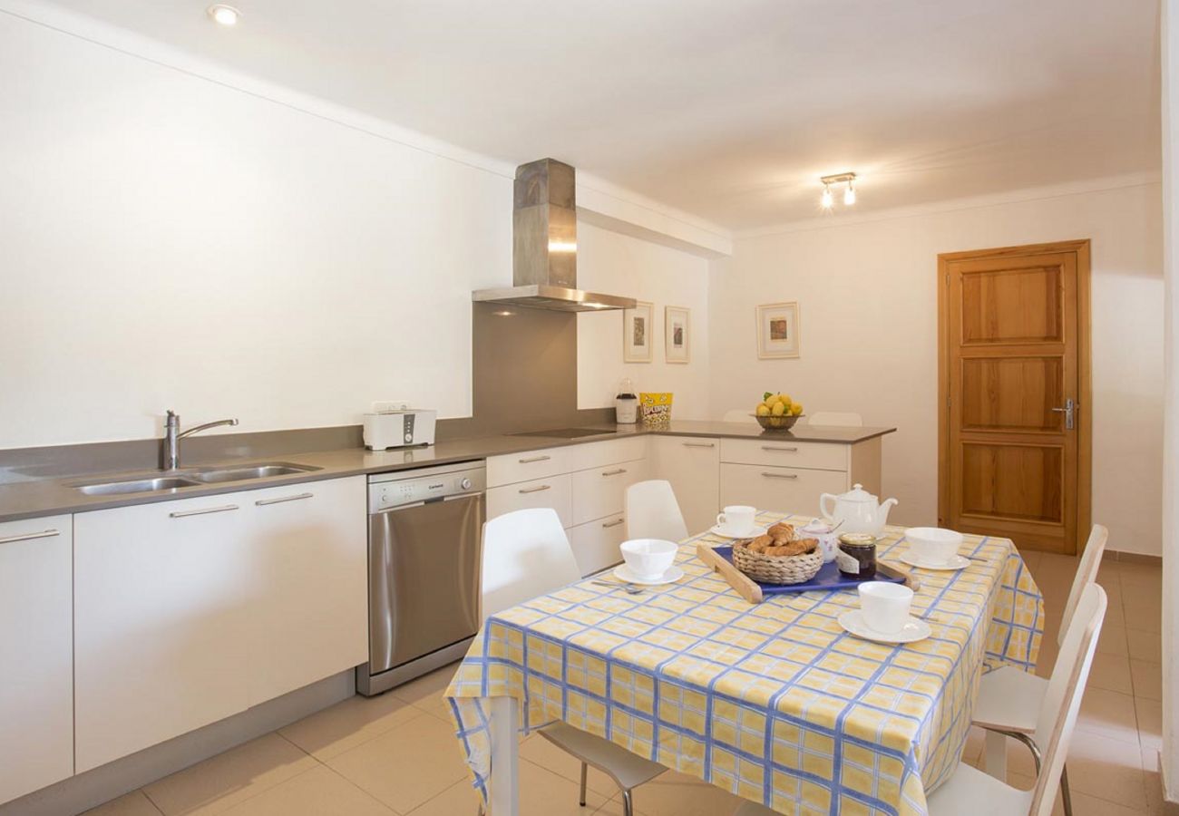 Villa en Pollensa - CREUS. Atractiva casa con piscina