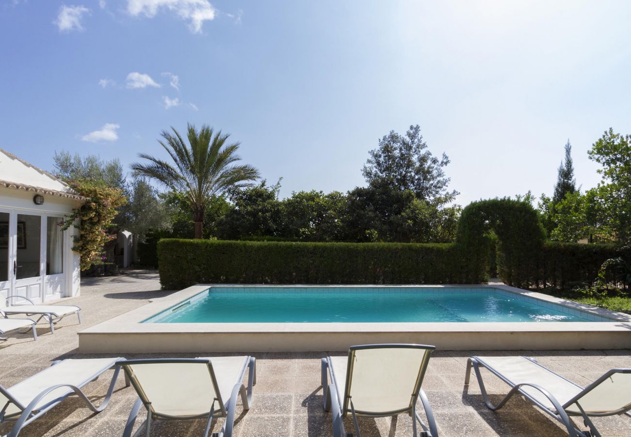 Villa en Pollensa - CREUS. Atractiva casa con piscina