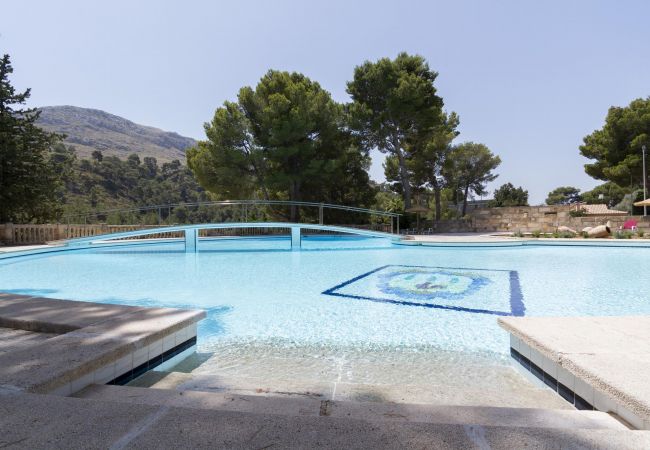 Villa en Cala San Vicente - GRAN VORAMAR CALA. 200 m2 de piscina y 6 habitaciones