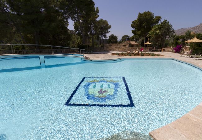 Villa en Cala San Vicente - GRAN VORAMAR CALA. 200 m2 de piscina y 6 habitaciones Villa en Cala San Vicente - GRAN VORAMAR CALA. 200 m2 de piscina y 6 habitaciones