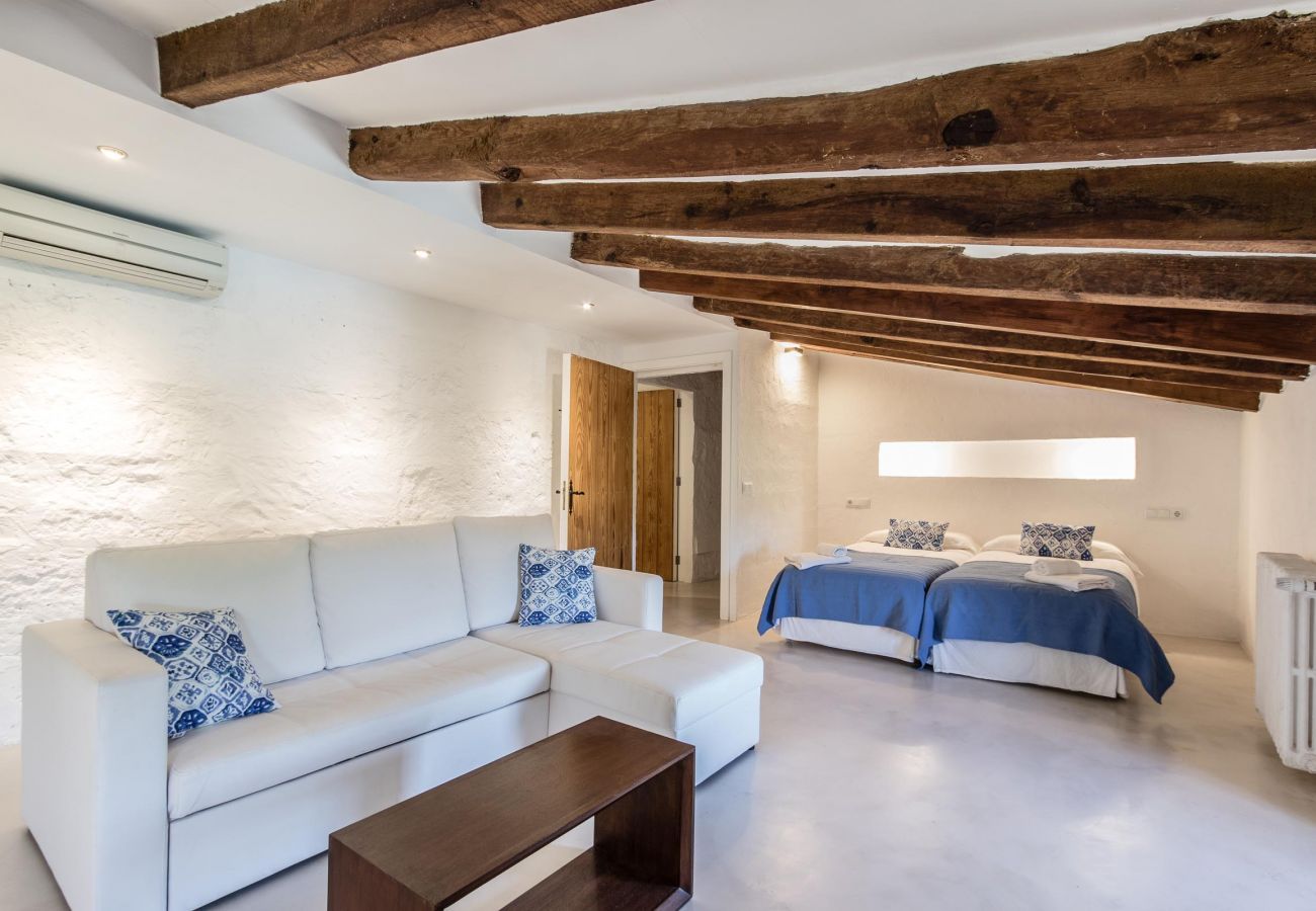 Villa en Buger - RAFAL ANTIC. Tipica casa mallorquina totalmente restaurada en Buger