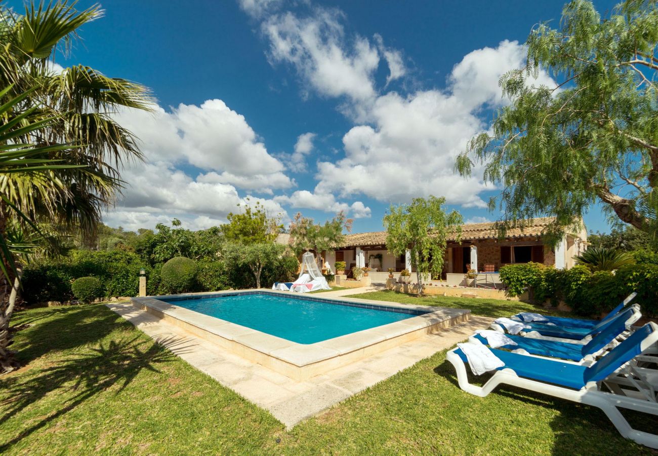 Villa en Alcúdia - VERD. Bonita casa de campo de estilo tradicional
