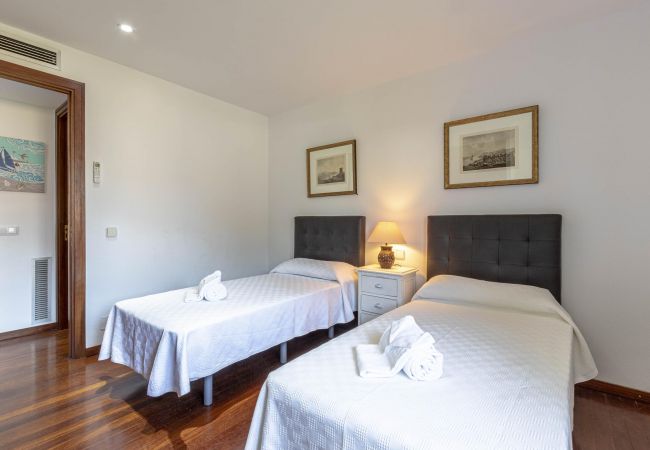 Villa en Cala San Vicente - FORMOSA. Una de las villas más exitosas. Impresionante jardín Villa en Cala San Vicente - FORMOSA. Una de las villas más exitosas. Impresionante jardín