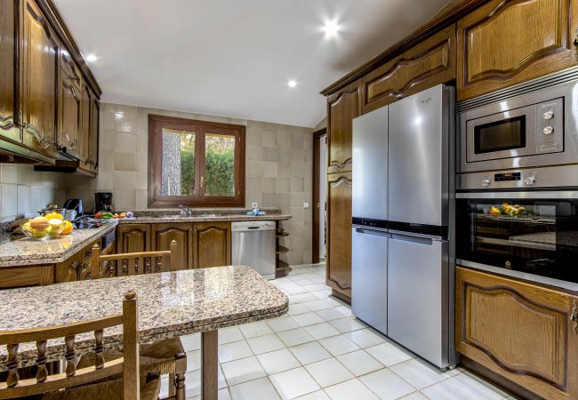 Villa en Cala San Vicente - FORMOSA. Una de las villas más exitosas. Impresionante jardín Villa en Cala San Vicente - FORMOSA. Una de las villas más exitosas. Impresionante jardín