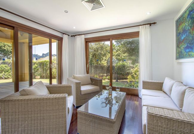 Villa en Cala San Vicente - FORMOSA. Una de las villas más exitosas. Impresionante jardín Villa en Cala San Vicente - FORMOSA. Una de las villas más exitosas. Impresionante jardín