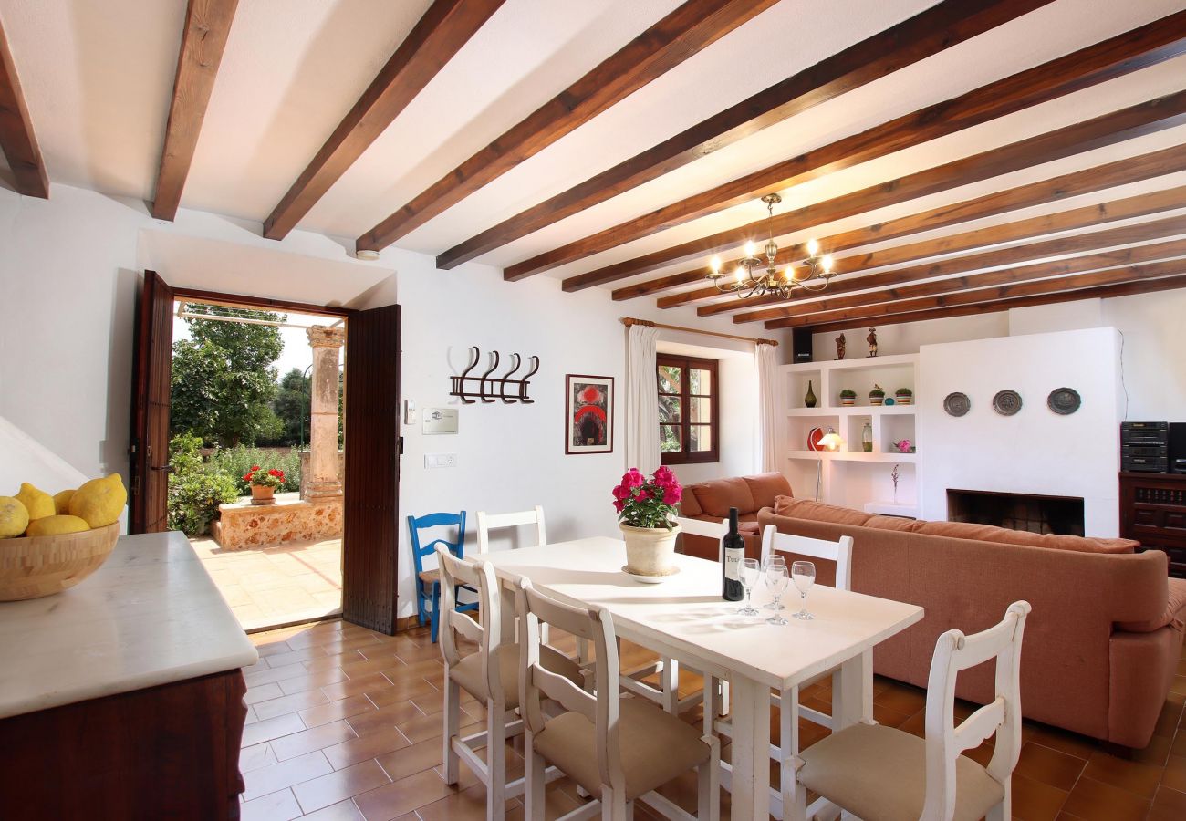 Villa en Pollensa - PUNXA. Acogedora casa rústica mallorquina próxima al pueblo