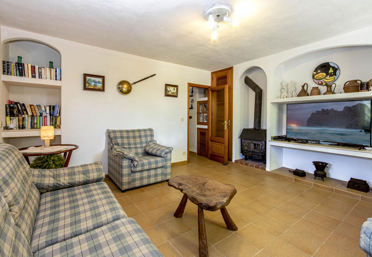 Villa en Pollensa - MARINA NOVA. Un jardín que hará las delicias de jóvenes y adultos