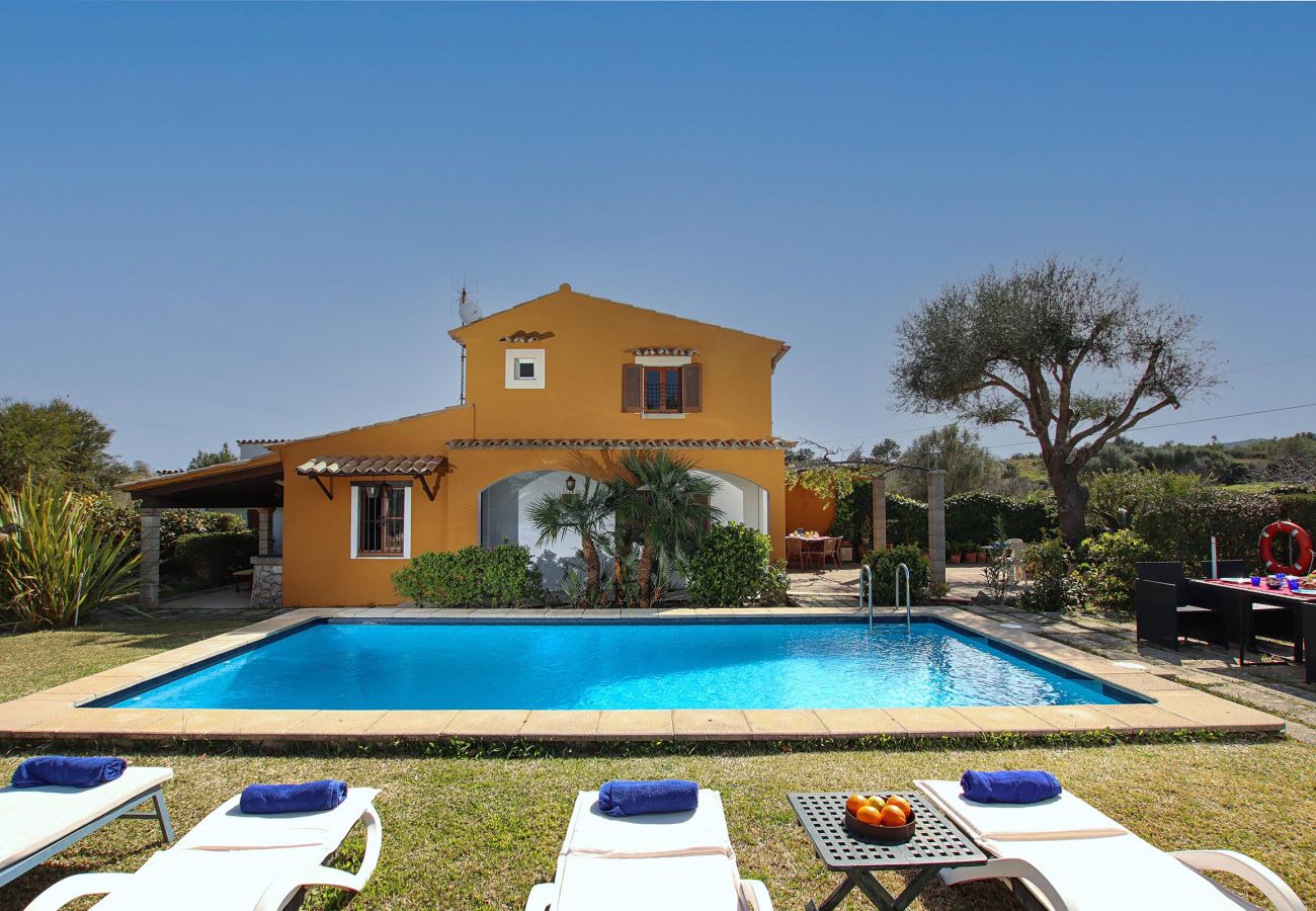 Villa en Pollensa - MARINA NOVA. Un jardín que hará las delicias de jóvenes y adultos
