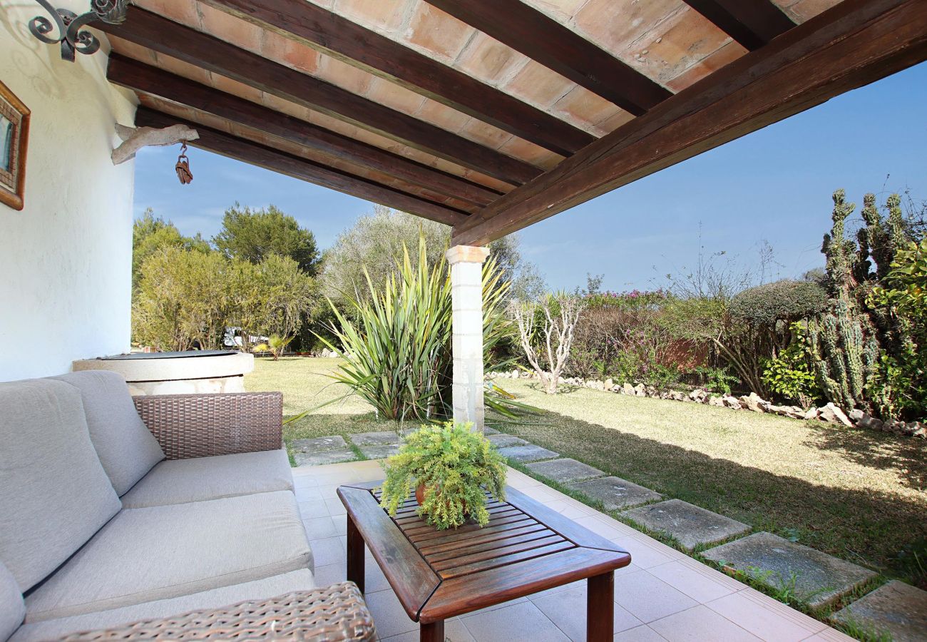 Villa en Pollensa - MARINA NOVA. Un jardín que hará las delicias de jóvenes y adultos