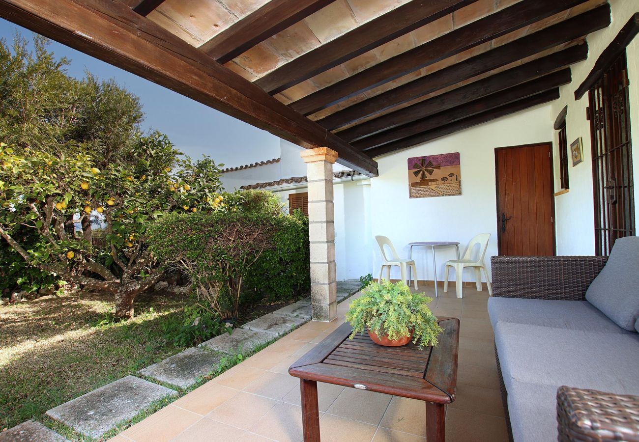 Villa en Pollensa - MARINA NOVA. Un jardín que hará las delicias de jóvenes y adultos
