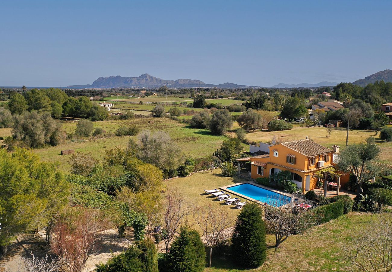 Villa en Pollensa - MARINA NOVA. Un jardín que hará las delicias de jóvenes y adultos