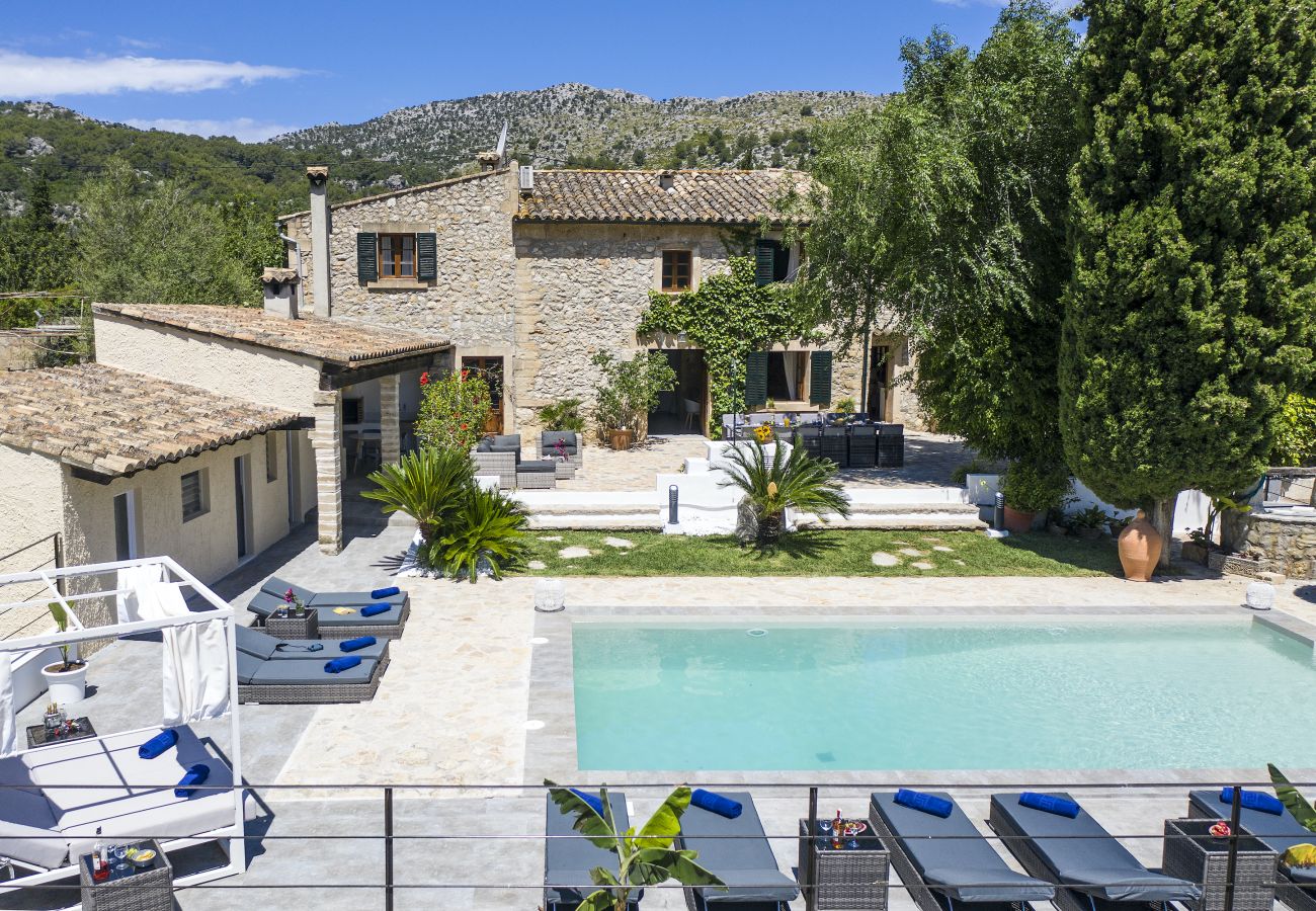 Villa en Pollensa - JAUME RAMONA. Impresionante villa recién reformada en un paraje único