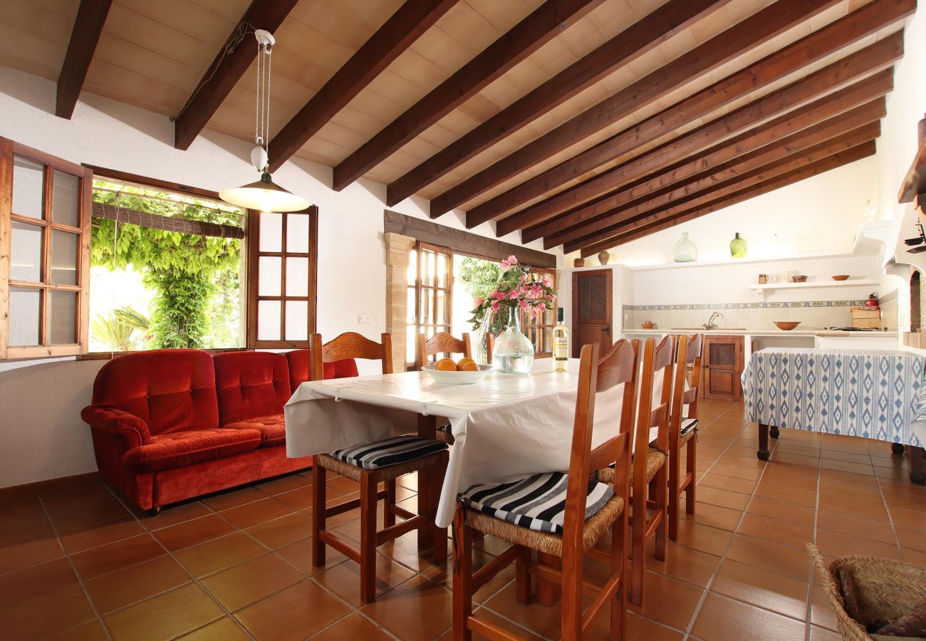 Villa en Pollensa - PANADA. Enorme barbacoa cubierta y a menos de 300 mts del supermercado
