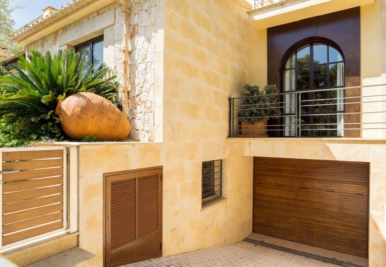 Villa en Cala San Vicente - RACONET. Magnífica villa en la Cala San Vicente