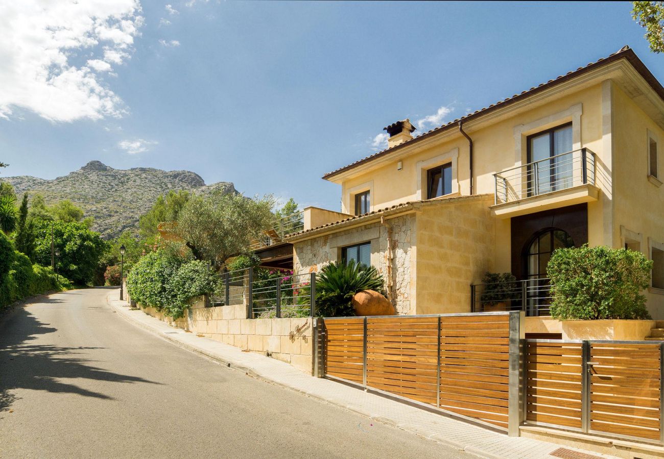 Villa en Cala San Vicente - RACONET. Magnífica villa en la Cala San Vicente