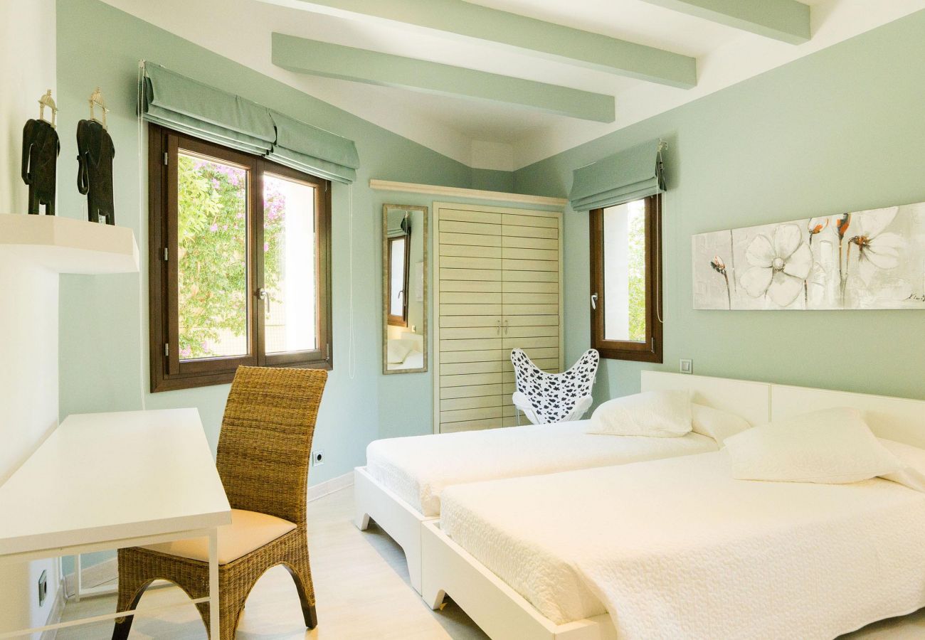 Villa en Cala San Vicente - RACONET. Magnífica villa en la Cala San Vicente