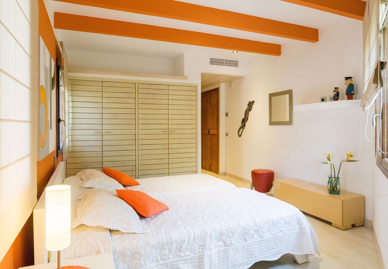 Villa en Cala San Vicente - RACONET. Magnífica villa en la Cala San Vicente
