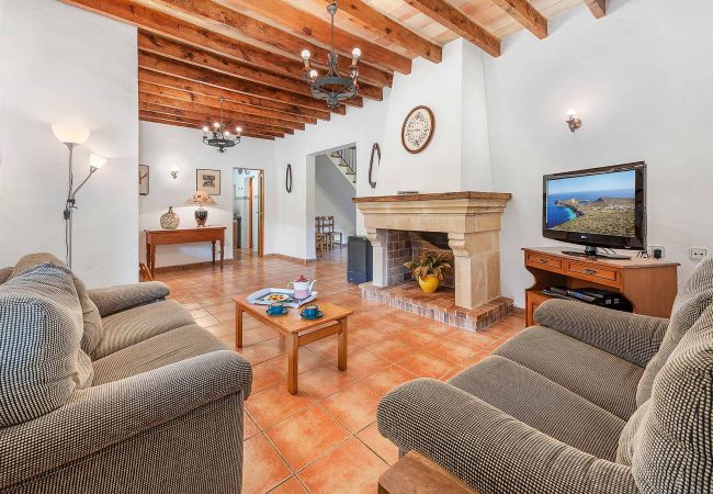 Villa en Cala San Vicente - CLAVET. Agradable villa junto a la Cala San Vicente Villa en Cala San Vicente - CLAVET. Agradable villa junto a la Cala San Vicente