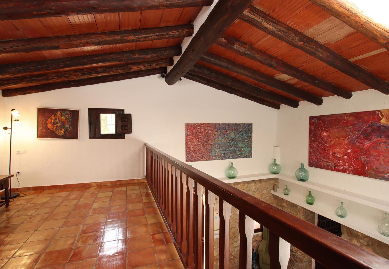 Villa en Cala San Vicente - MARTORELLET. Encantadora villa cerca de Cala San Vicente