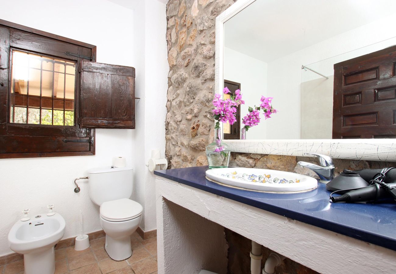 Villa en Cala San Vicente - MARTORELLET. Encantadora villa cerca de Cala San Vicente