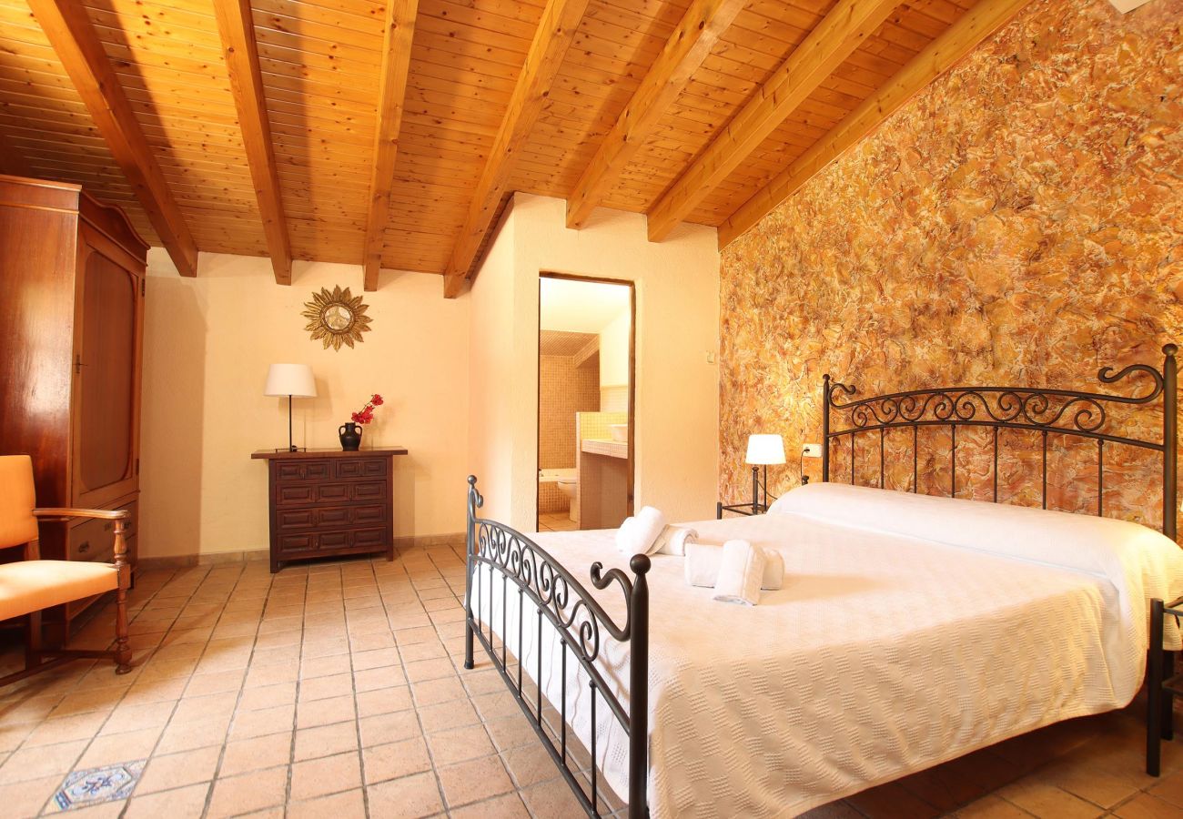 Villa en Cala San Vicente - MARTORELLET. Encantadora villa cerca de Cala San Vicente