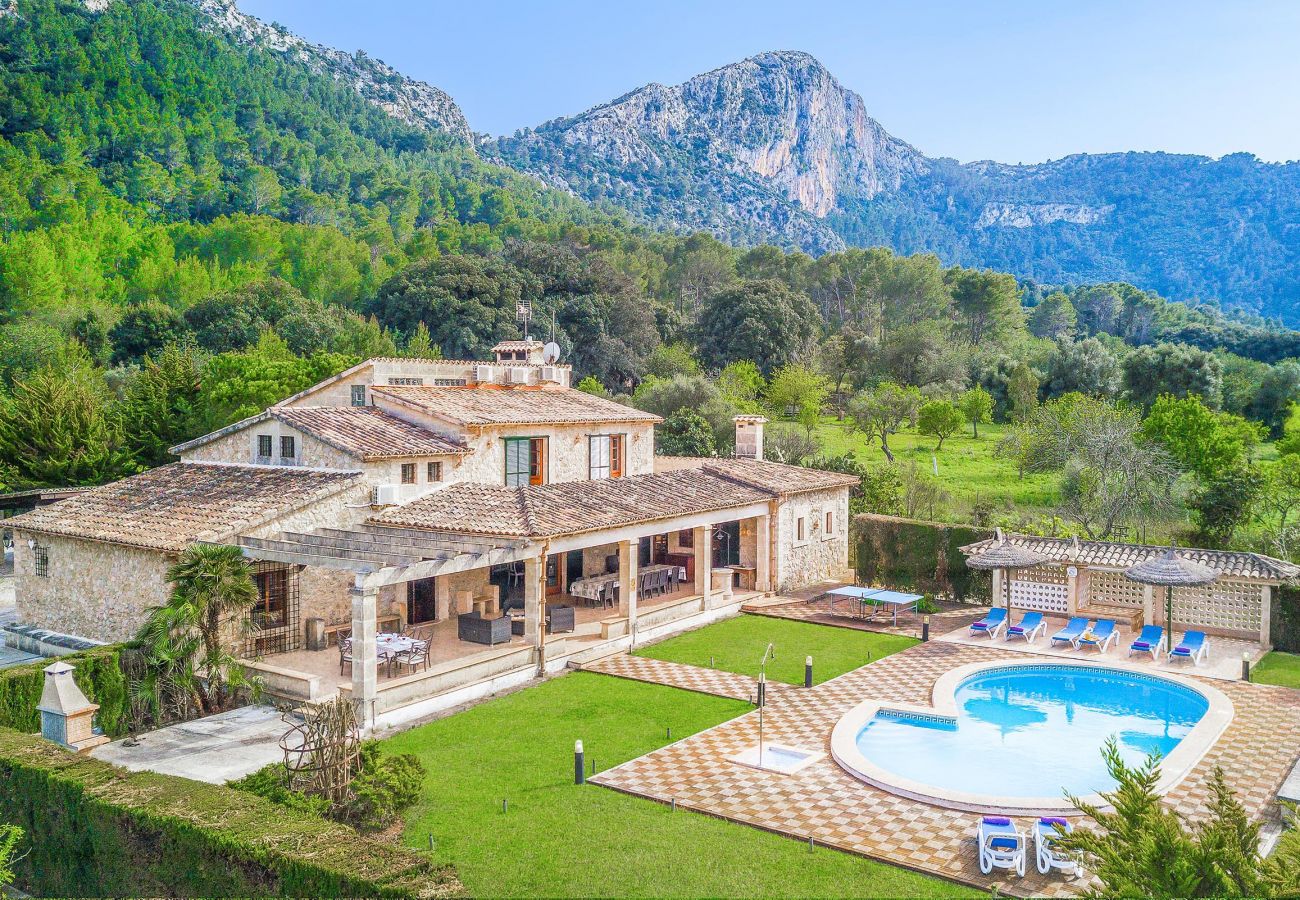 Villa en Pollensa - RAFALET. Estupenda villa cerca con gran piscina y un entorno espectacular