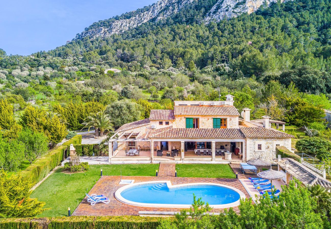Villa en Pollensa - RAFALET. Estupenda villa cerca con gran piscina y un entorno espectacular