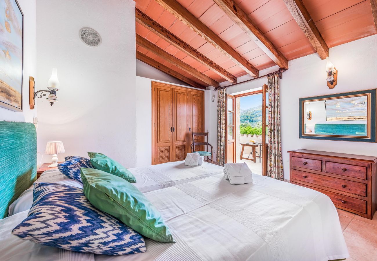 Villa en Pollensa - RAFALET. Estupenda villa cerca con gran piscina y un entorno espectacular
