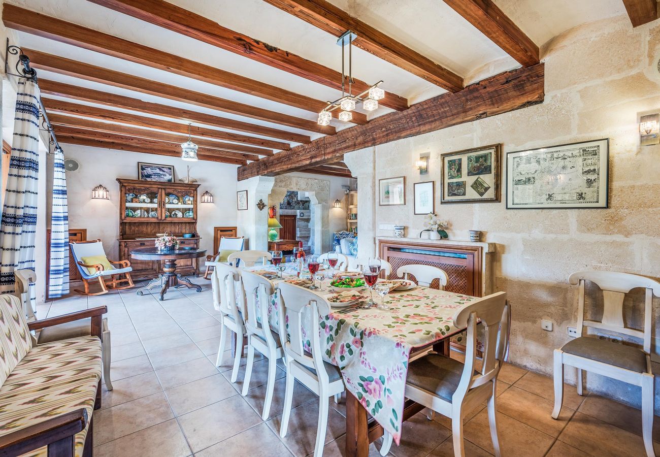 Villa en Pollensa - RAFALET. Estupenda villa cerca con gran piscina y un entorno espectacular