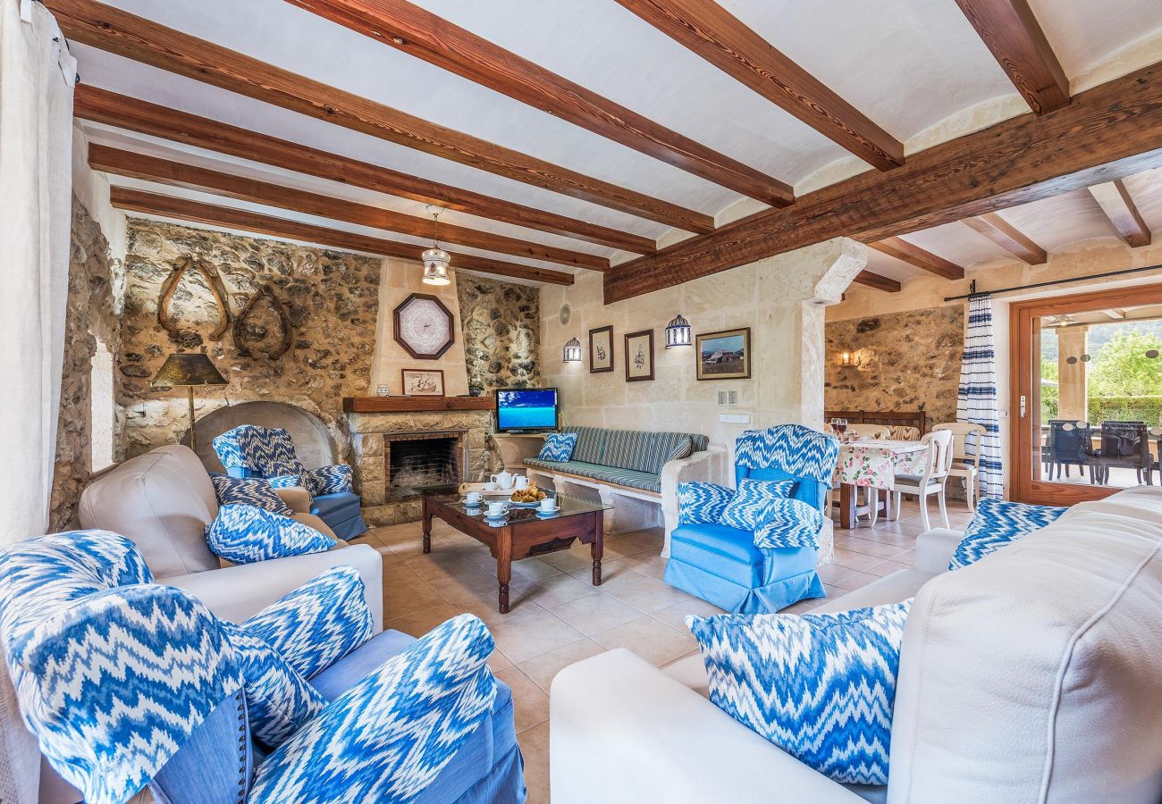 Villa en Pollensa - RAFALET. Estupenda villa cerca con gran piscina y un entorno espectacular