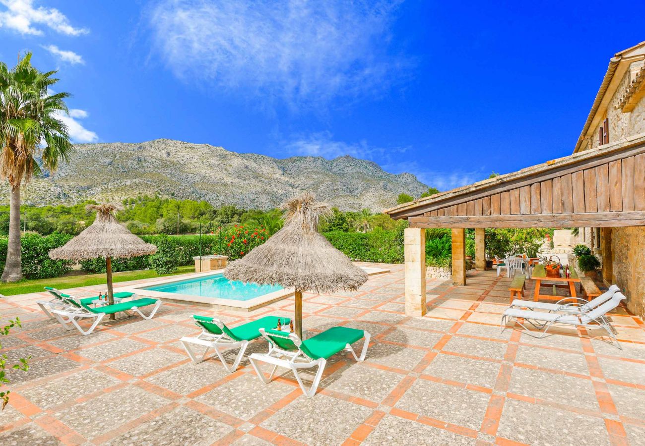 Villa en Cala San Vicente - OLIVA (VICH). Fantástica casa con mucho encanto