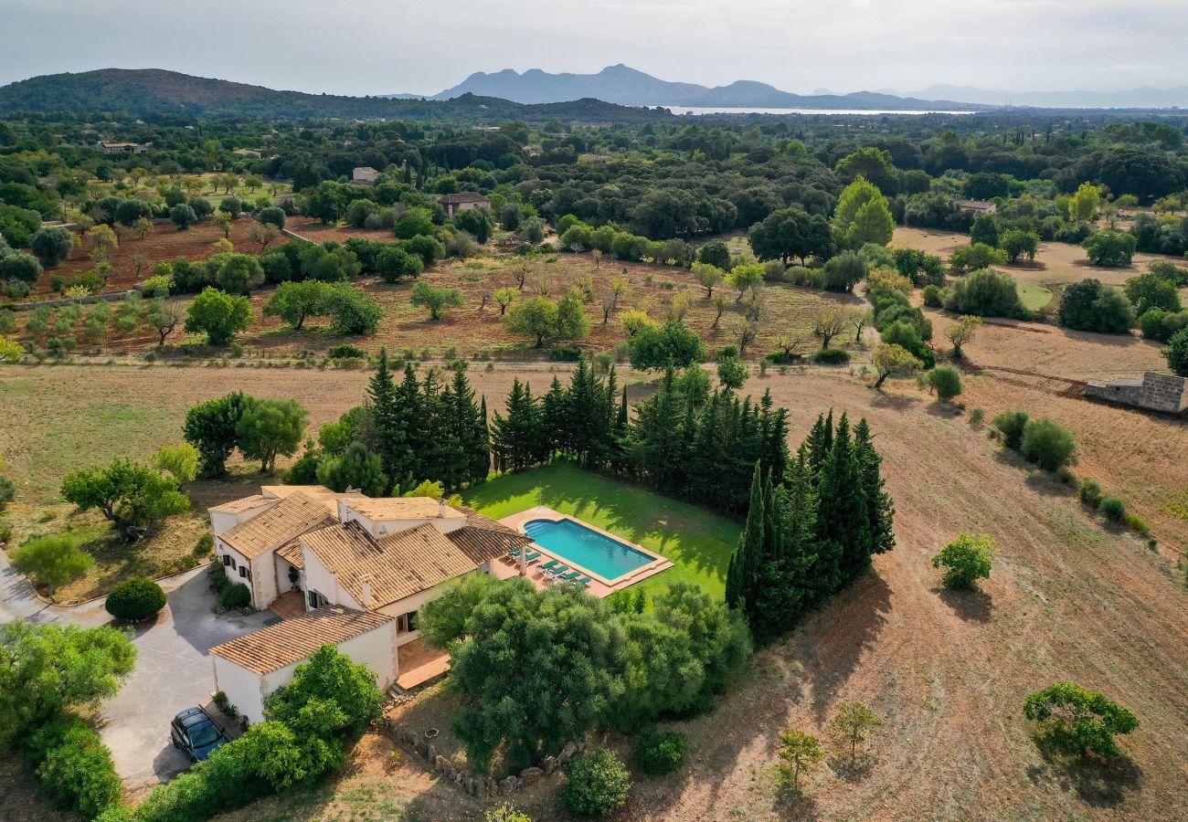 Villa en Pollensa - PUNTA COLET. Gran piscina y espacioso jardín para una diversión sin fin