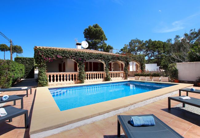 Villa en Cala Sant Vicenç - Odile, bonita casa en Cala Sant Vicenç