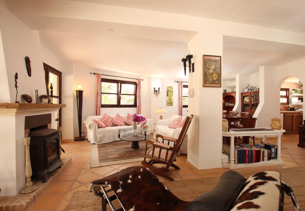 Villa en Pollensa - JACOBUS. Un paraíso de corte tradicional con una impresionante piscina