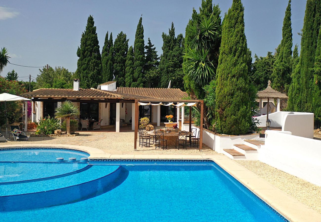 Villa en Pollensa - JACOBUS. Un paraíso de corte tradicional con una impresionante piscina