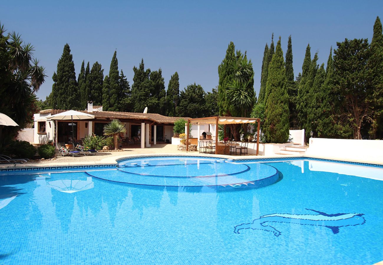Villa en Pollensa - JACOBUS. Un paraíso de corte tradicional con una impresionante piscina