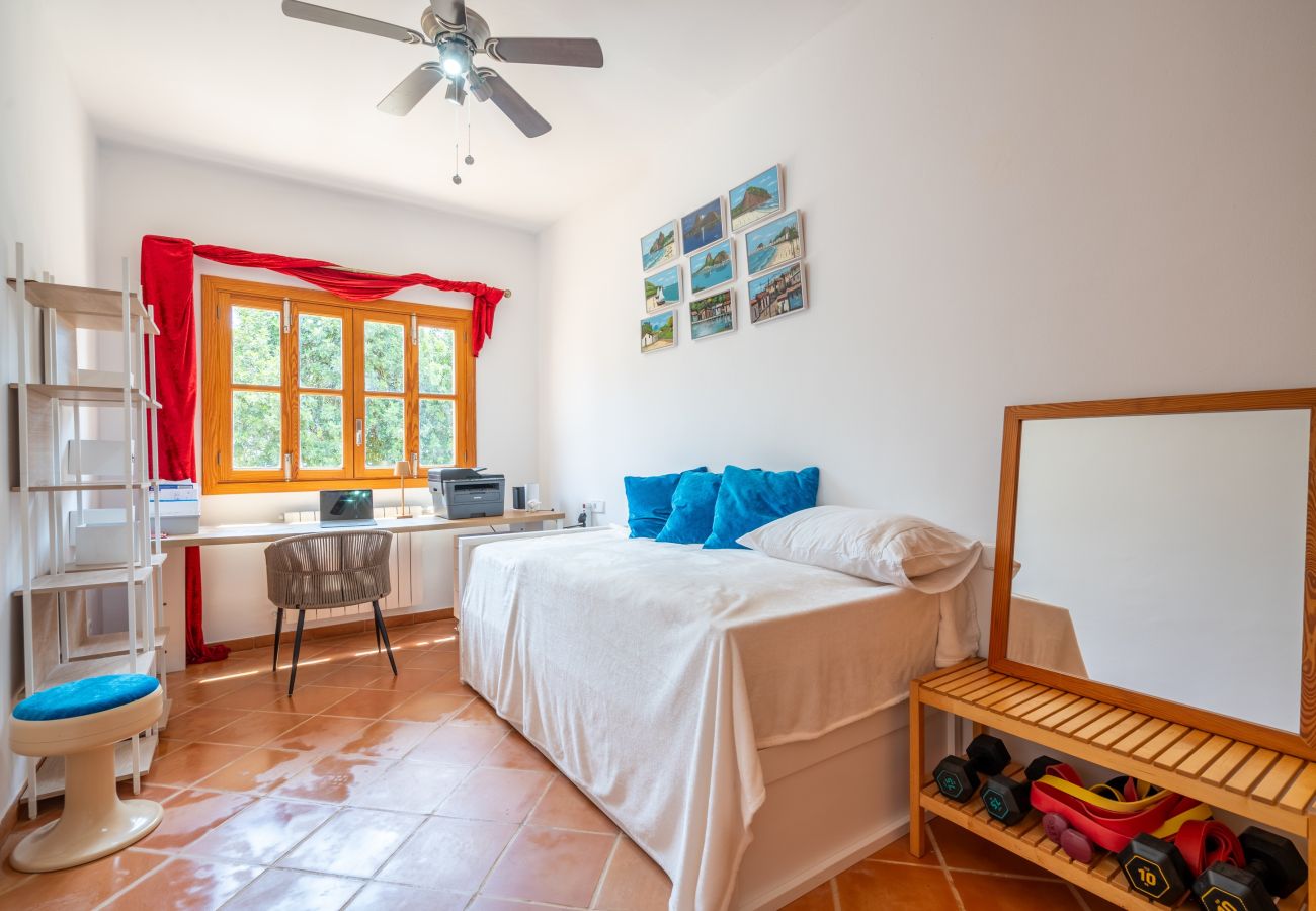 Villa en Buger - Atenas, bonita villa cerca de Buger 