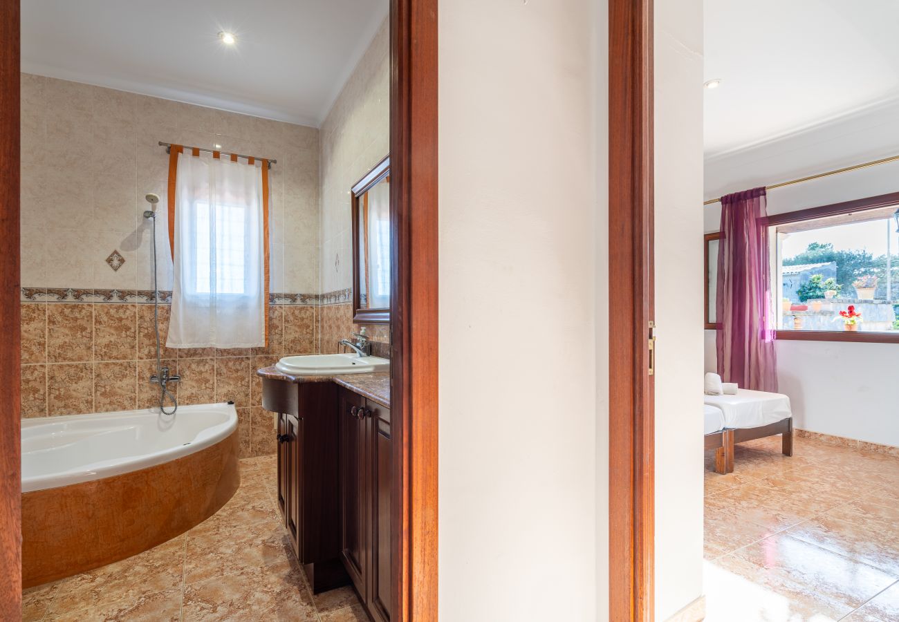 Villa en Sant Joan - Villa La Teula , casa cerca del pueblo de Sant Joan