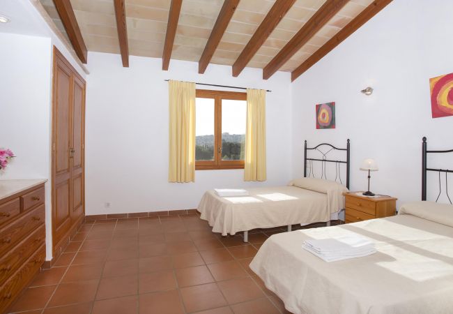 Villa in Pollensa - HOSTALET. Spaciousness and nature near the golf course Villa in Pollensa - HOSTALET. Spaciousness and nature near the golf course