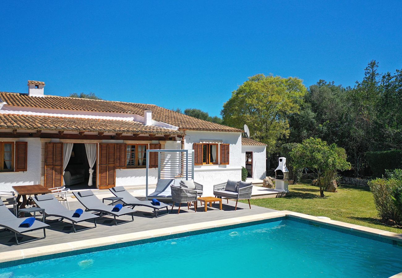 Villa in Pollensa - ALEGRE. Relax just outside Pollensa