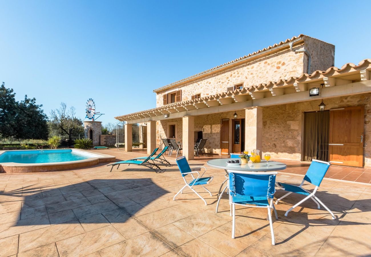 Villa in Sa Pobla - CAPO. Charming villa located in a peaceful rural area 