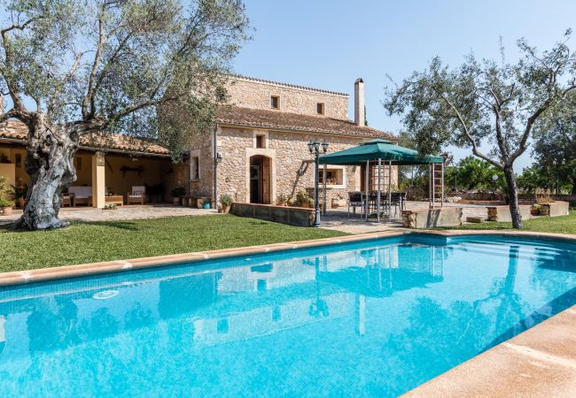 Villa/Dettached house in Buger - FRARE. Respecting roots with style 