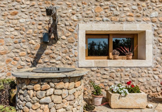 Villa in Buger - FRARE. Respecting roots with style  Villa in Buger - FRARE. Respecting roots with style