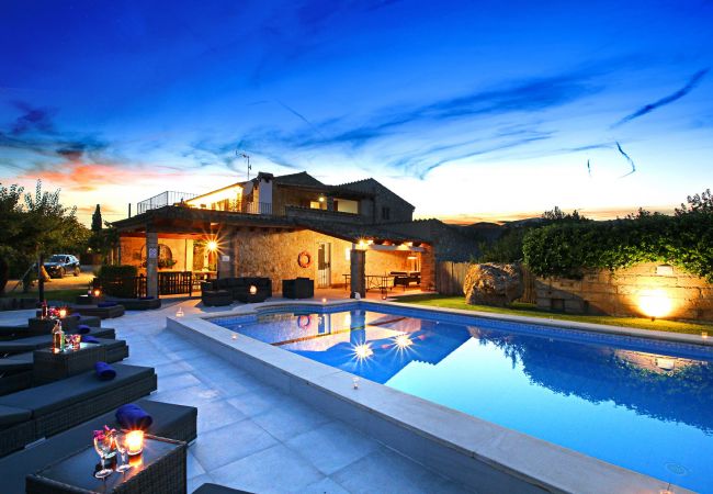 Villa/Dettached house in Pollensa - CREVER. Wonderful restoration for an impressive result