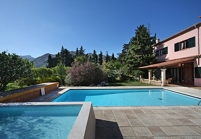 Villa in Pollensa - FIOL. Large 6 bedroom Majorcan country house close to Pollensa