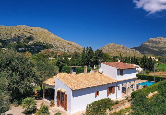 Villa in Puerto Pollensa - OLIVER. Country house located between Pollensa and Pto. Pollensa